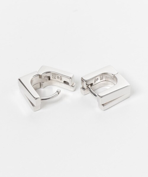 URBAN RESEARCH（アーバンリサーチ）の「TOM WOOD　Step Huggies（ピアス（両耳用）・レディース・Silver・-）」の4枚目の写真