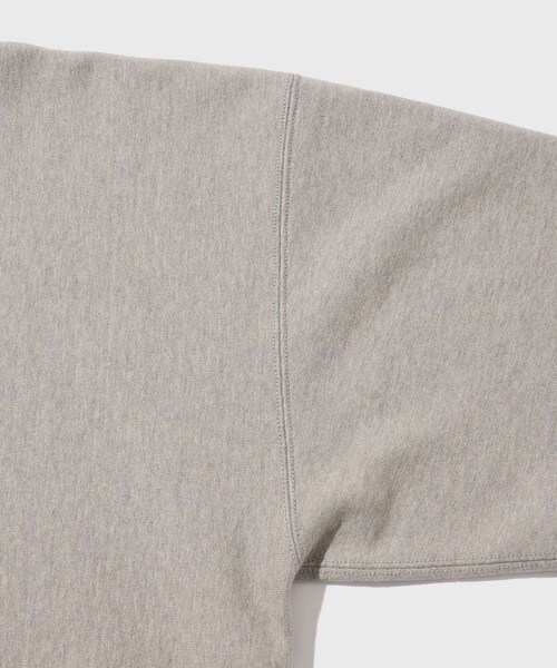 ADAM ET ROPE'（アダムエロペ）の「【cantate/カンタータ】Essential Sweat Pullover（スウェット・メンズ・ブラック/グレー・46/48）」の7枚目の写真