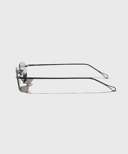 ADAM ET ROPE'（アダムエロペ）の「【A.D.S.R./エーディーエスアール】VATH（サングラス・メンズ・ブラック/シルバー・F）」の5枚目の写真