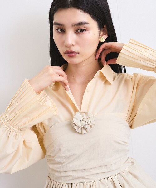 VIS(ビス)の「コサージュ付きバルーンナイロンビスチェ(その他トップス・レディース・ブラック/キナリ・F)」の9枚目の写真