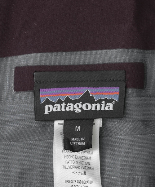 EKAL（エカル）の「patagonia　Ms Untracked Bibs（つなぎ/オールインワン・メンズ・BLK/OBPL・S/M）」の13枚目の写真