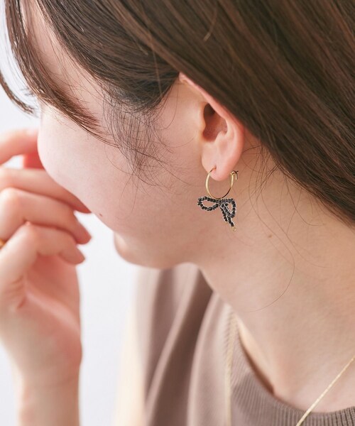 ROPE' PICNIC（ロペピクニック）の「ビーズリボンフープピアス（ピアス（両耳用）・レディース・ブラック/ホワイト・F）」の3枚目の写真