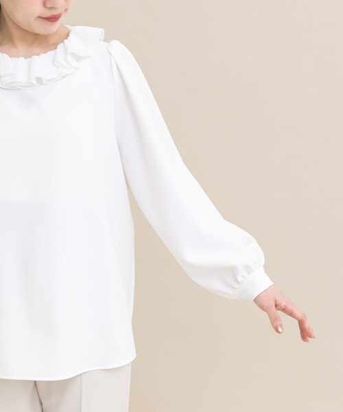 URBAN RESEARCH ROSSO（アーバンリサーチロッソ）の「『WEB限定』コサージュカラー2WAYブラウス（シャツ/ブラウス・レディース・OFF/BLK×OFF・Free）」の14枚目の写真