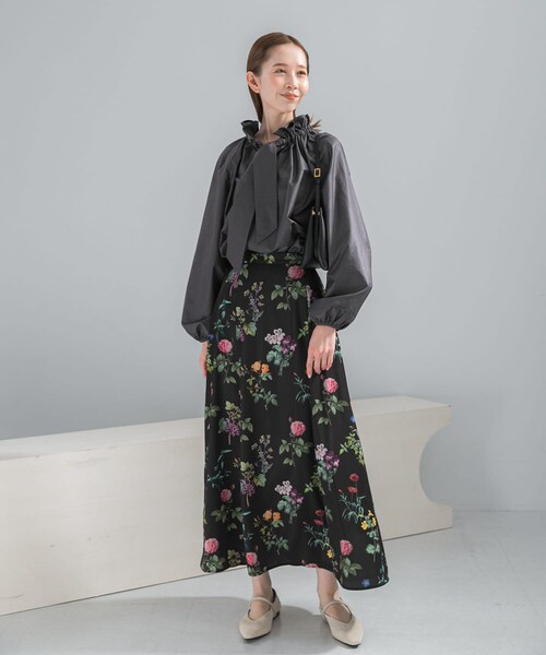 URBAN RESEARCH ROSSO（アーバンリサーチロッソ）の「ボタニカルプリントマキシスカート（スカート・レディース・OFF WHITE/BLACK・Free）」の16枚目の写真