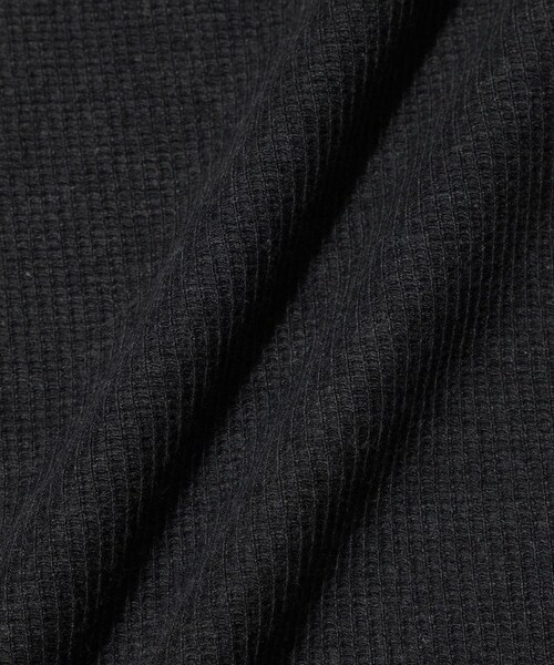 ADAM ET ROPE'(アダムエロペ)の「【blurhmsROOTSTOCK】Rough&Smooth Thermal Over NeckL/S(Tシャツ/カットソー・メンズ・ブラック/チャコール/ホワイト・2/3)」の16枚目の写真