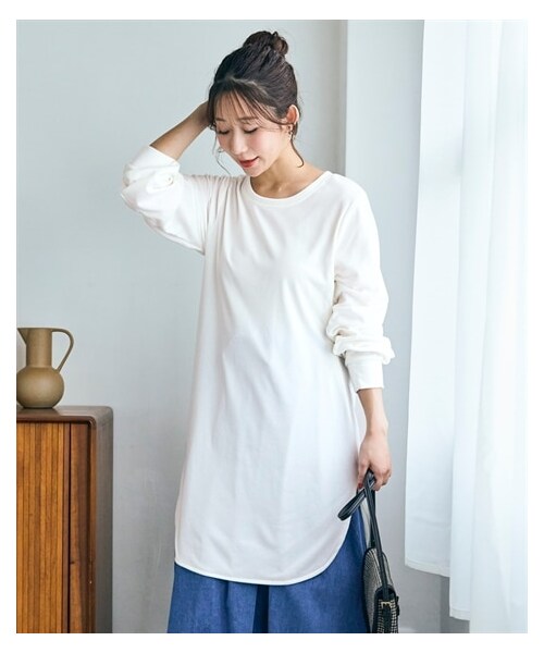 nissen（ニッセン）の「大きいサイズ タックスリーブ裏起毛カットソーチュニック（チュニック・レディース・黒/オフホワイト/ライトグレー・L/LL/3L/4L/5L/6L/8L/10L）」の4枚目の写真