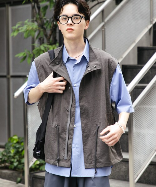 SENSE OF PLACE by URBAN RESEARCH（センスオブプレイスバイアーバンリサーチ）の「ルーズモッズベスト（ミリタリージャケット・メンズ・CHARCOAL/KHAKI/BLUE・M/L）」の6枚目の写真