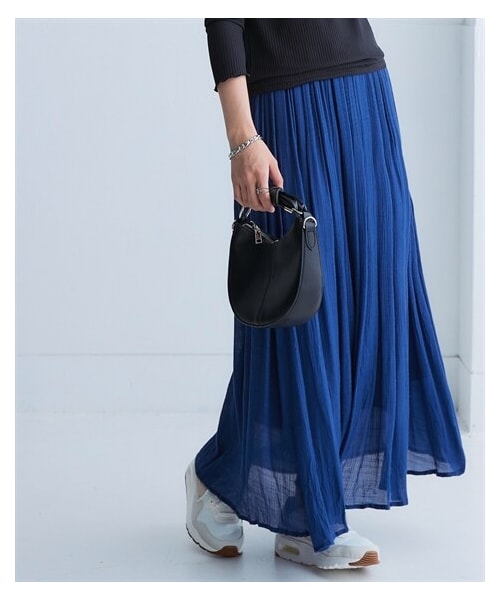 nissen（ニッセン）の「ふわり軽いエアリースラブスカート（マキシ丈）＜大きいサイズ有＞（スカート・レディース・黒/グレー/ライトグレー/ライラック/ベージュ/モーブピンク/ロイヤルブルー/ブラッドオレンジ/ローズピンク/マスタード・S/M/L/LL/3L/4L/5L/6L/8L/10L）」の6枚目の写真