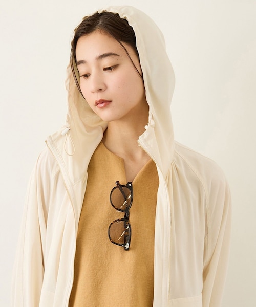 ROPE'（ロペ）の「【DEWEIGHT'(デューエイト)】シアーマウンテンパーカー/イージーケア（マウンテンパーカー・レディース・オフホワイト/ダークブラウン・F）」の22枚目の写真