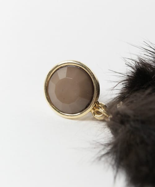SENSE OF PLACE by URBAN RESEARCH（センスオブプレイスバイアーバンリサーチ）の「FO ファーラウンドピアス（ピアス（両耳用）・レディース・BROWN/GRAY/L.BEIGE・Free）」の7枚目の写真