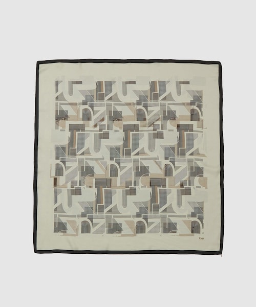 ROPE'(ロペ)の「RモノグラムシルクスカーフL(バンダナ/スカーフ・レディース・ベージュ/ブルー系/レッド・F)」の5枚目の写真