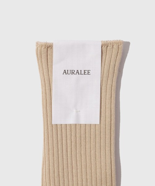 ADAM ET ROPE'(アダムエロペ)の「【AURALEE/オーラリー】GIZA HIGH GAUGE SOCKS(ソックス/靴下・メンズ・ホワイト/ベージュ・F)」の4枚目の写真