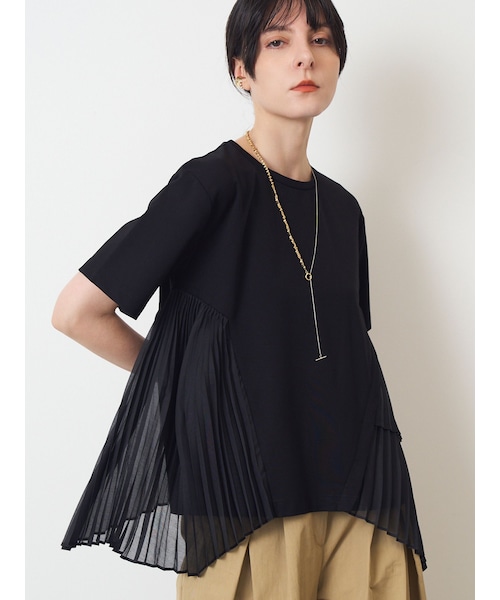 ELENDEEK（エレンディーク）の「PLEAT DOCKING CS（Tシャツ/カットソー・レディース・オフホワイト/ブラック/ベージュ・F）」の6枚目の写真