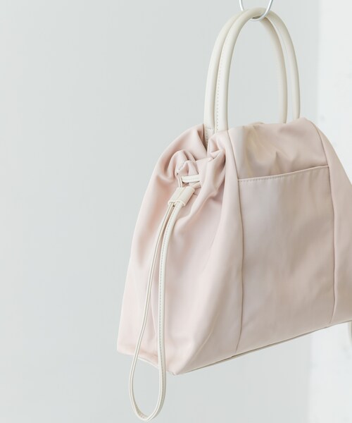 RODE SKO（ロデスコ）の「ショルダー付撥水ミニキンチャクバッグ（ショルダーバッグ・レディース・BLACK/GRAY/IVORY・one）」の13枚目の写真