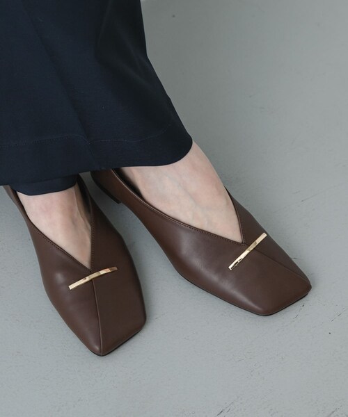 SENSE OF PLACE by URBAN RESEARCH（センスオブプレイスバイアーバンリサーチ）の「『抗菌』スクエアカットフラットシューズ（その他シューズ・レディース・IVORY/BLACK/BROWN・S/M/L）」の3枚目の写真