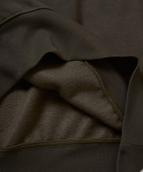 URBAN RESEARCH（アーバンリサーチ）の「DAIWA PIER39　TECH SWEAT CREW FREEDOM SLEEVE（スウェット・メンズ・BLACK/PURPLE/BROWNKHAKI/H GRAY・S/M/L/XL）」の20枚目の写真