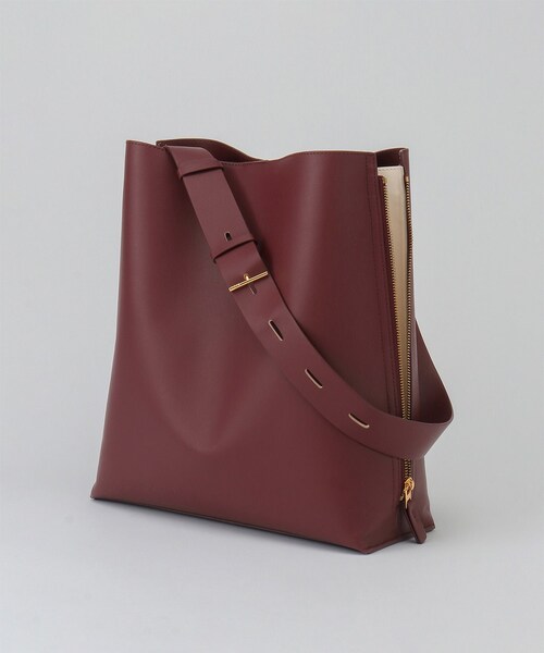 ROPE'(ロペ)の「【A4対応】【通勤】【E'POR】Y BAG Shoulder Large(サイドジップショルダーバッグ)【WEB限定/一部店舗限定】【雑誌掲載】(ショルダーバッグ・レディース・ベージュ系/ワイン・F)」の3枚目の写真