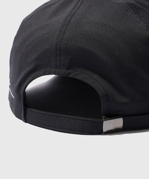 ADAM ET ROPE'(アダムエロペ)の「UVカット ストレッチナイロンキャップ(キャップ・メンズ・ブラック/チャコール・F)」の9枚目の写真
