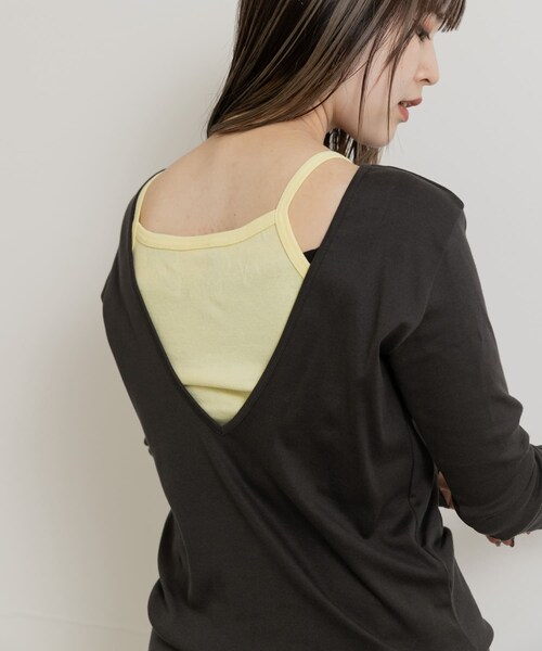 THE GOODLAND MARKET(ザグッドランドマーケット)の「&her Deep V LONG-SLEEVE Tops(Tシャツ/カットソー・レディース・BEIGE/CHARCOAL・FREE)」の7枚目の写真