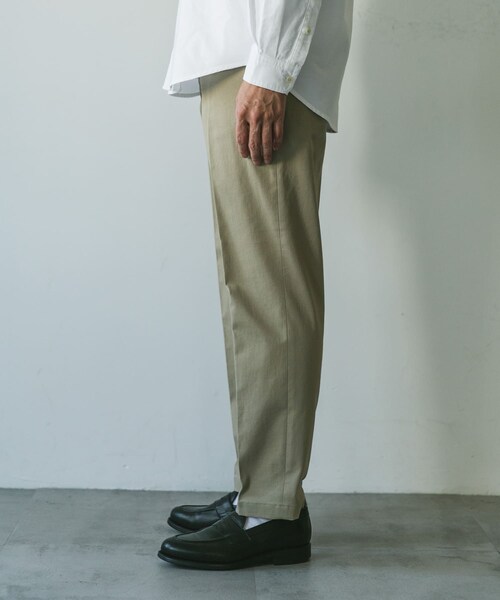 チノテーパードトラウザー