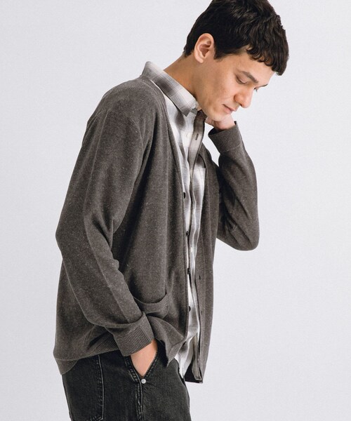 URBAN RESEARCH Sonny Label（アーバンリサーチサニーレーベル）の「リネン混ニットカーディガン（カーディガン/ボレロ・メンズ・チャコール/ナチュラル/ネイビー/ピンク・M/L）」の8枚目の写真