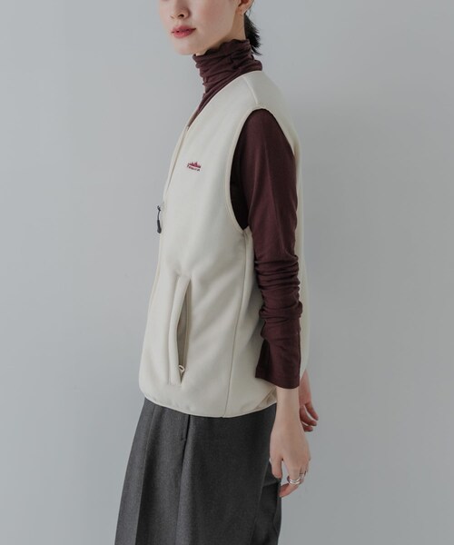 URBAN RESEARCH（アーバンリサーチ）の「『別注』THOUSAND MILE×URBAN RESEARCH　KNIT FREECE ZIP VEST（ベスト・レディース・OFF WHITE/BORDEAUX/BLACK・FREE）」の16枚目の写真