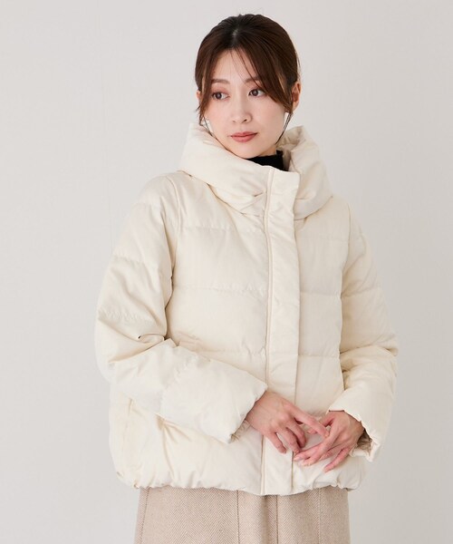 Jayro(ジャイロ)の「ピーチスキンショートダウン(ダウンジャケット/コート・レディース・ブラック/ホワイト系/ベージュ/ベージュ系/ネイビー・M)」の6枚目の写真