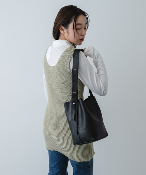 SENSE OF PLACE by URBAN RESEARCH(センスオブプレイスバイアーバンリサーチ)の「マルチショルダースクエアバッグ(ショルダーバッグ・レディース・BLACK/GREIGE/BLUE・One)」の9枚目の写真