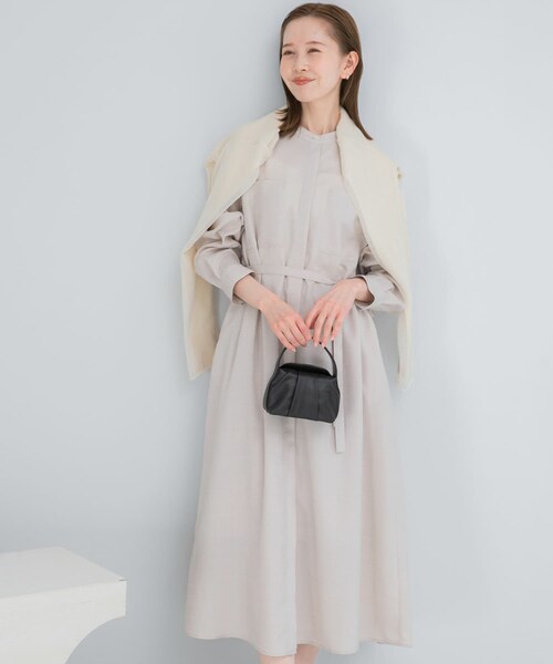 URBAN RESEARCH ROSSO（アーバンリサーチロッソ）の「ウォッシャブルリネンライクシャツワンピース（ワンピース・レディース・L/BEIGE/MINT/NAVY・Free）」の7枚目の写真