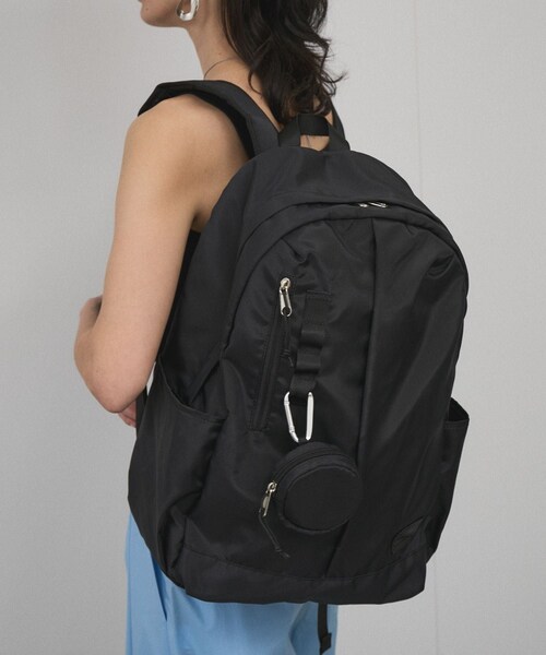 ADAM ET ROPE'(アダムエロペ)の「【WEB限定】ラウンドポーチ&エコバッグ付きリュック(バックパック/リュック・レディース・ブラック/グレー/グレー系・F)」の17枚目の写真