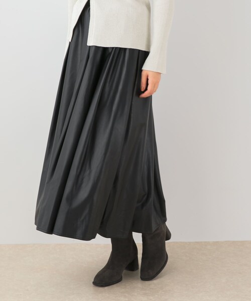 URBAN RESEARCH ROSSO（アーバンリサーチロッソ）の「F by ROSSO　タックボリュームスカート（スカート・レディース・BROWN/BLACK・36/38）」の4枚目の写真