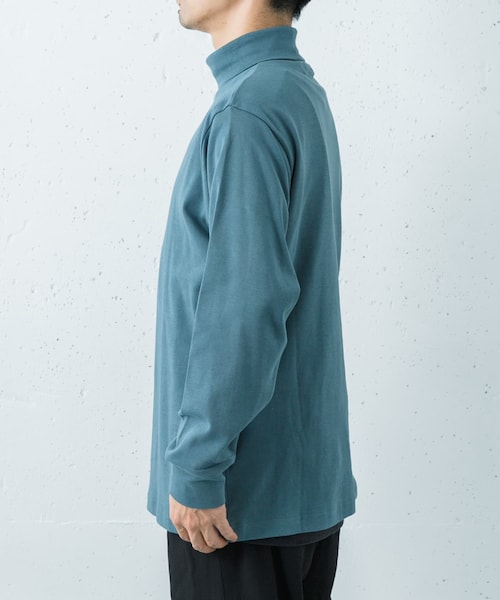 URBAN RESEARCH(アーバンリサーチ)の「DRESS Cotton Plane Turtleneck(Tシャツ/カットソー・メンズ・WHITE/BLACK/SAGE GREEN/NAVY/ORANGE/PURPLE/TURQUOISE・M/L)」の17枚目の写真