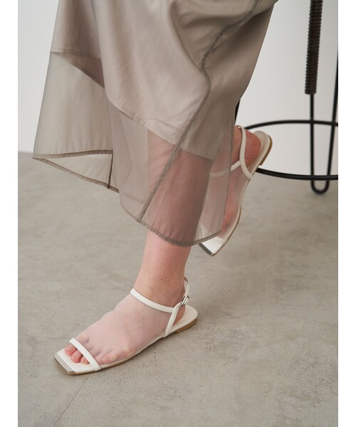 ELENDEEK(エレンディーク)の「SHEER FLAT SANDAL(サンダル・レディース・オフホワイト/ブラック・37/38)」の10枚目の写真