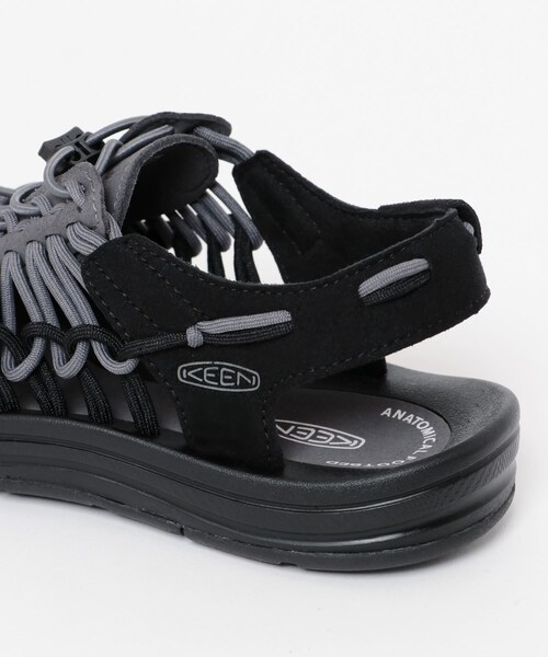 URBAN RESEARCH DOORS(アーバンリサーチドアーズ)の「KEEN UNEEK(サンダル・メンズ・Timberwolf/Magnet/Dark Olive・8/8.5/9/9.5/10)」の6枚目の写真