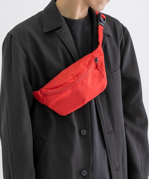 URBAN RESEARCH（アーバンリサーチ）の「bagjack　hip bag for iI（ボディバッグ/ウエストポーチ・レディース・red・FREE）」の5枚目の写真