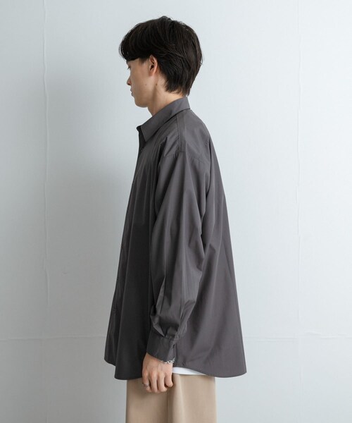 SENSE OF PLACE by URBAN RESEARCH（センスオブプレイスバイアーバンリサーチ）の「『ユニセックス』ブロードレギュラーカラールーズシャツ（シャツ/ブラウス・メンズ・CHARCOAL/MINT/L.BLU×NVY/NVY×SAX・M/L）」の20枚目の写真