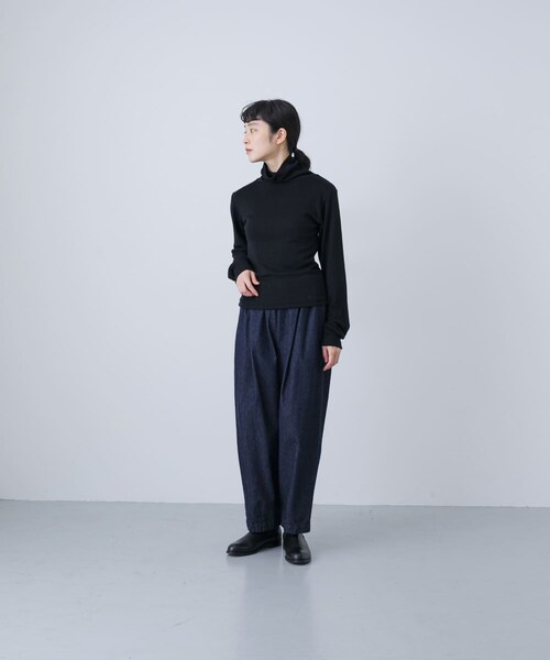 かぐれ(カグレ)の「HAVERSACK ウールフライスタートルネックシャツ(ニット/セーター・レディース・White/Black・1)」の13枚目の写真