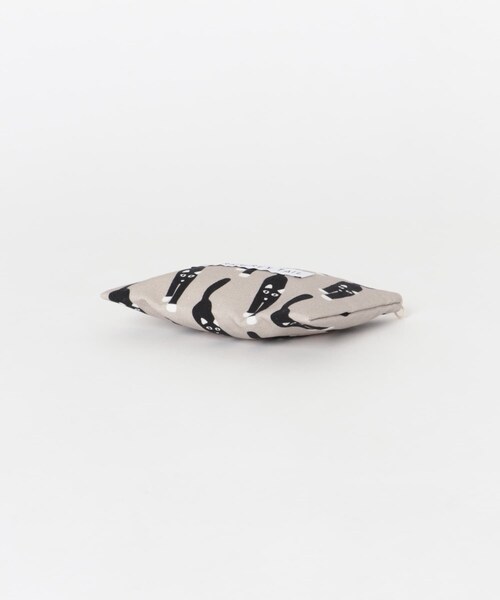 URBAN RESEARCH(アーバンリサーチ)の「WARMGREYTAIL FLAT POUCH-GREY S(ポーチ・メンズ・GREY・-)」の5枚目の写真