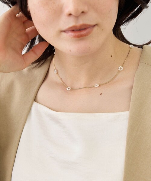 ROPE' PICNIC(ロペピクニック)の「パールフラワーネックレス(ネックレス・レディース・ゴールド/その他・F)」の6枚目の写真