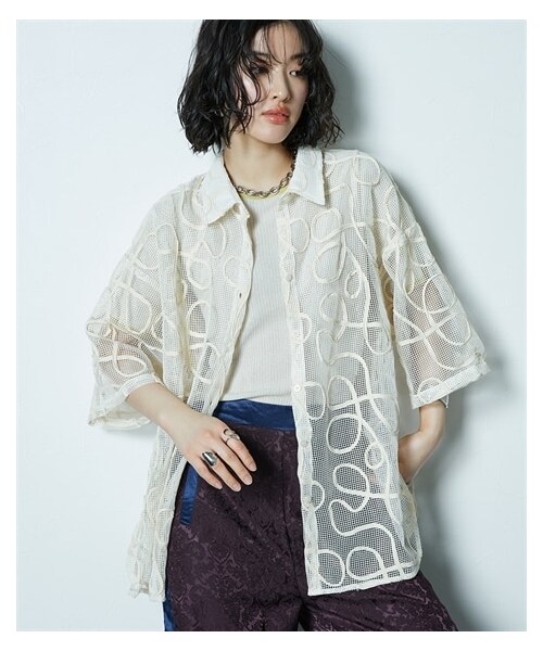 nissen（ニッセン）の「コード刺繍メッシュデザイン半袖シャツ ［Soiunique］（Tシャツ/カットソー・レディース・アイボリー×アイボリー/ブラック×アイボリー・F）」の3枚目の写真