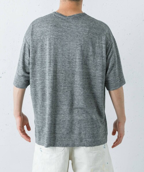 URBAN RESEARCH（アーバンリサーチ）の「YLEVE　LINEN POCKET T-SHIRTS（Tシャツ/カットソー・メンズ・010 BLACK/020 GREY/100 RED・4/5）」の8枚目の写真