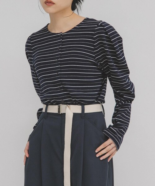 KBF（ケイビーエフ）の「2WAYタックショルダーカーディガン（カーディガン/ボレロ・レディース・GRAY/BORDEAUX/NAVY・one）」の2枚目の写真