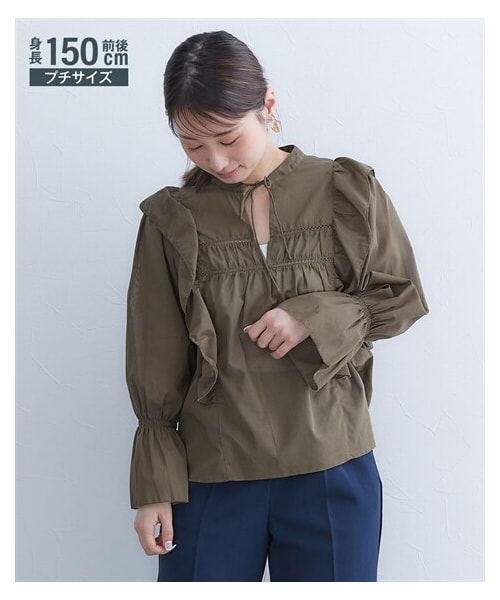 nissen（ニッセン）の「小さいサイズ　綿100%フリルギャザーブラウス　低身長さん・小柄女性（シャツ/ブラウス・レディース・カーキ/ブラック・P1/P2）」の4枚目の写真
