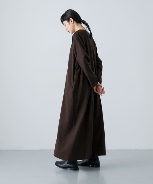 かぐれ(カグレ)の「WIRROW Botany wool dress(ワンピース・レディース・Mauve gray/Dark brown・1)」の5枚目の写真