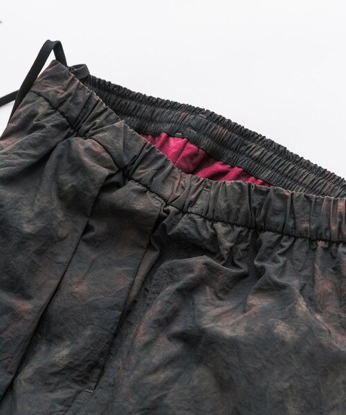 EKAL（エカル）の「『URTECH』ナイロンタッサーウォームトラウザー（その他パンツ・メンズ・グラファイト/レイクウッド/ブラウン・M/L）」の6枚目の写真