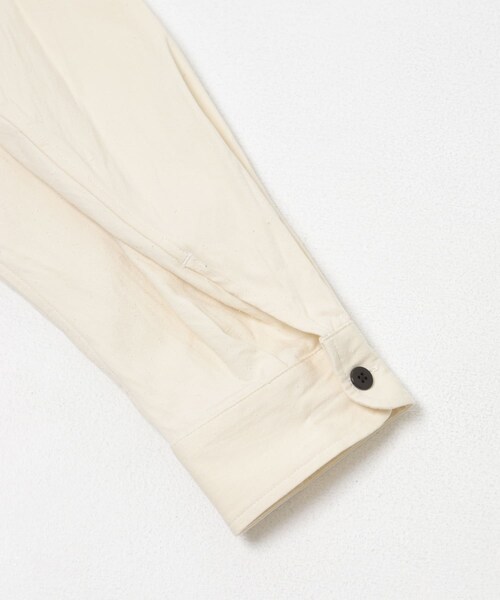URBAN RESEARCH DOORS(アーバンリサーチドアーズ)の「STILL BY HAND SILK NEP OVER SHIRTS(シャツ/ブラウス・メンズ・ECRU/CHARCOAL・46/48)」の5枚目の写真