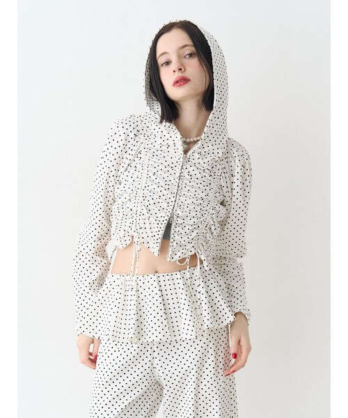 jouetie（ジュエティ）の「ギャザージップフーディ【セットアップ対応】（その他トップス・レディース・オフホワイト/ブラック/ネイビー・M）」の2枚目の写真