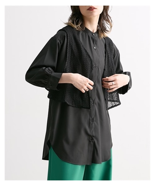 nissen（ニッセン）の「【２点セット】バンドカラーシャツ＋レースビスチェ ［Soiunique］（シャツ/ブラウス・レディース・ブラック/オフ・M/L）」の5枚目の写真