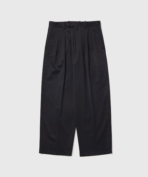 ADAM ET ROPE'(アダムエロペ)の「マルチマテリアル2プリーツスラックス(スラックス・メンズ・ブラック/ブラック系/ブラウン・L/M)」の4枚目の写真