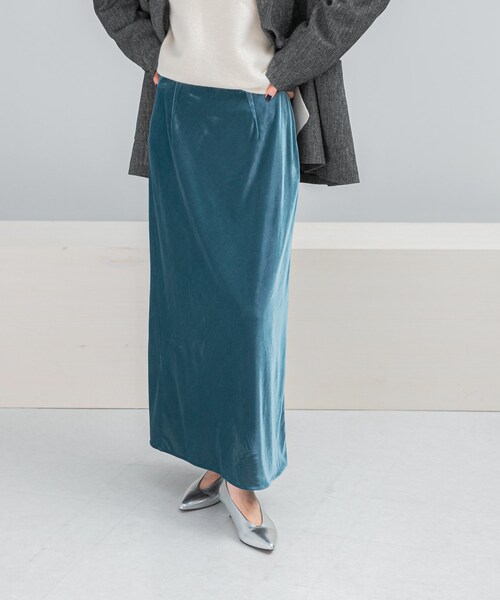 URBAN RESEARCH ROSSO（アーバンリサーチロッソ）の「ベロアロングスカート（スカート・レディース・GREIGE/BLUE・36/38）」の8枚目の写真